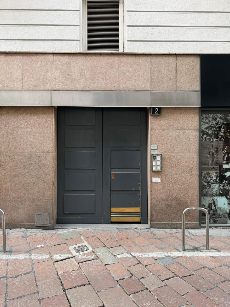Property building, Facade/entrance