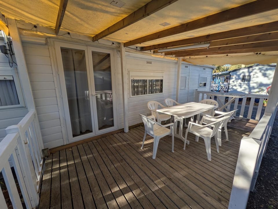 Patio, Balcony/Terrace