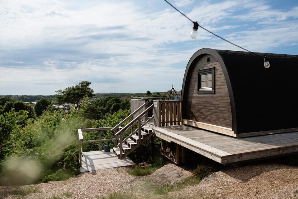 Property building, Natural landscape, View (from property/room), Balcony/Terrace