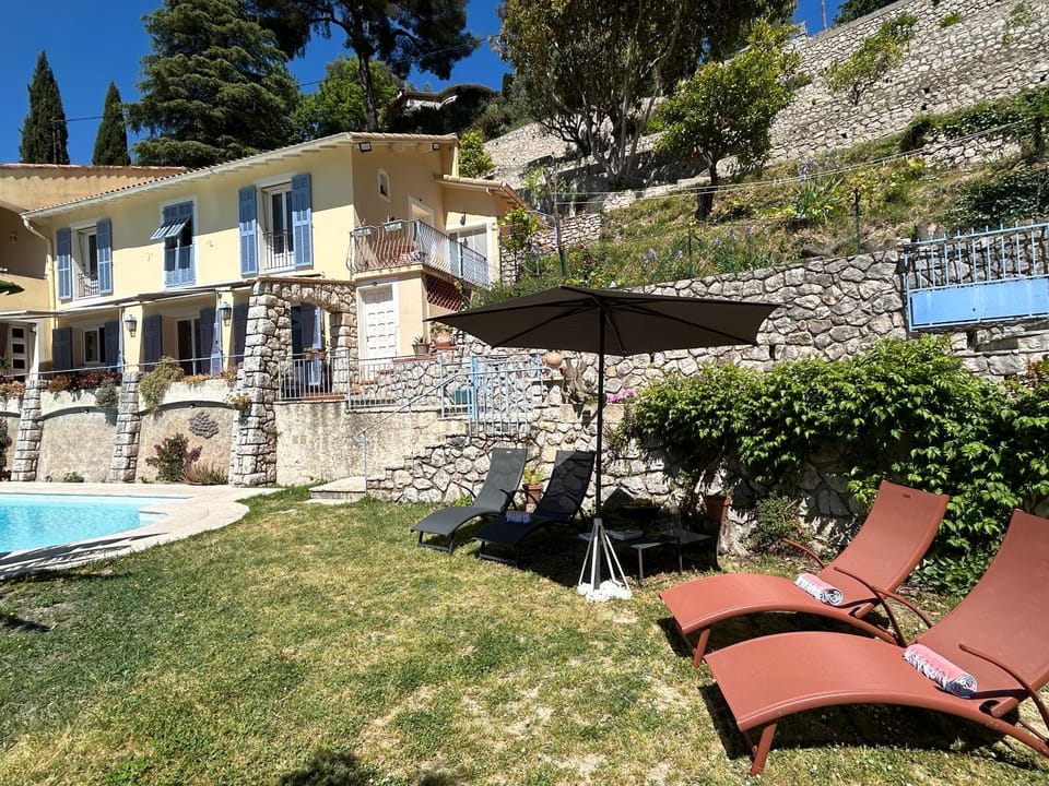 Day, Garden, Garden, Swimming pool, Swimming pool, sunbed