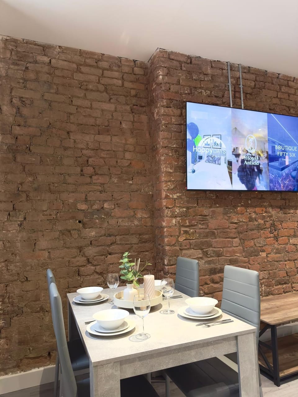 TV and multimedia, Dining area