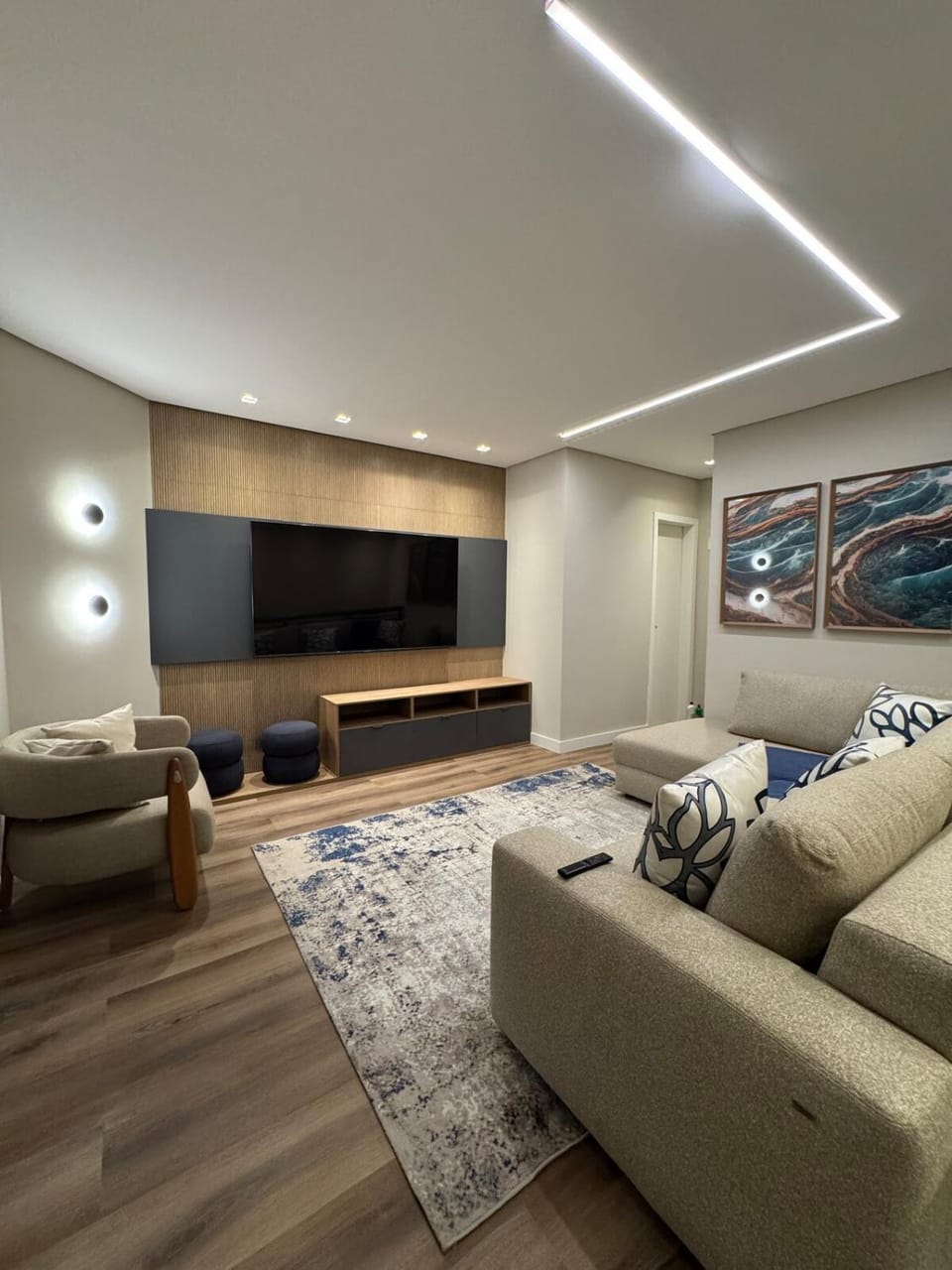 Communal lounge/ TV room