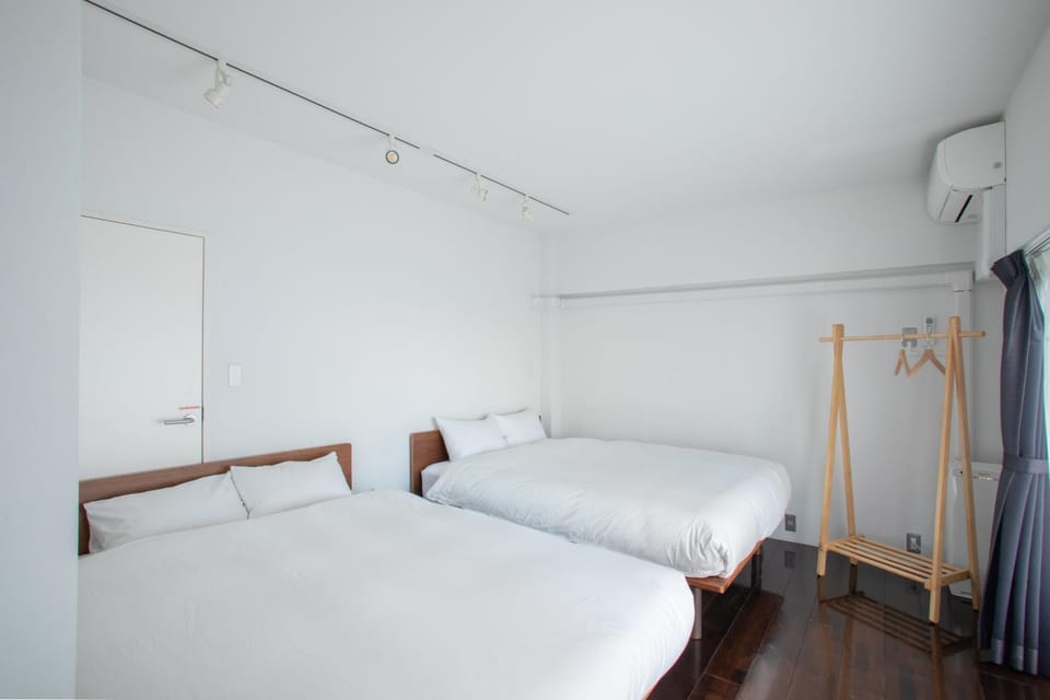 Bed, TV and multimedia, Photo of the whole room, Bedroom, internet, wardrobe, air conditioner