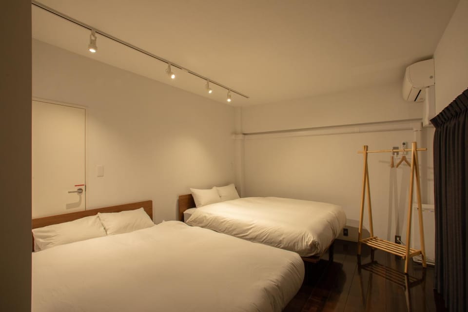 Bed, Photo of the whole room, Bedroom, internet, wardrobe, air conditioner