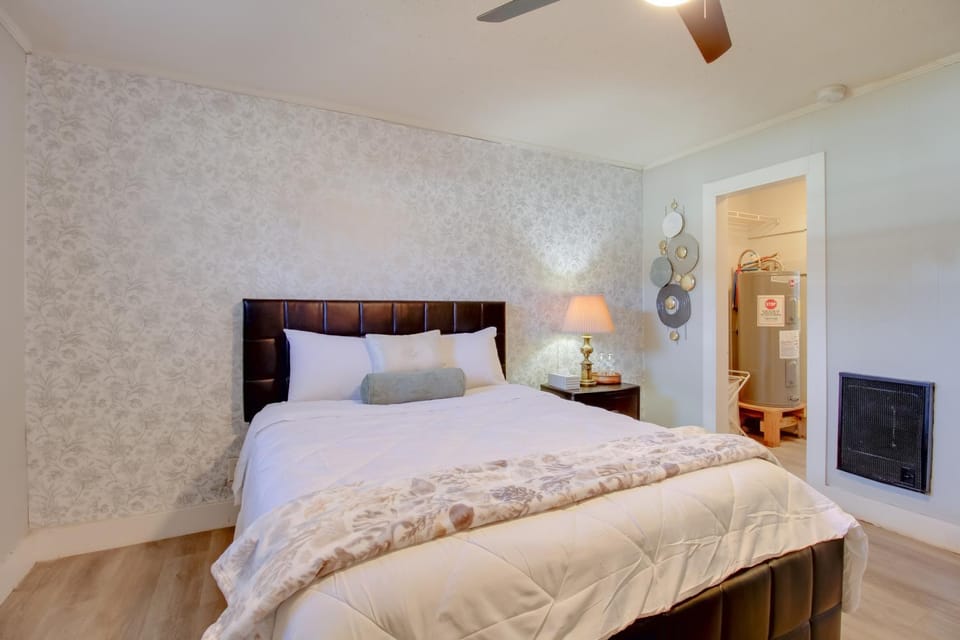 Cozy Huntsville Studio Near Lowe Mill Apartment in Huntsville