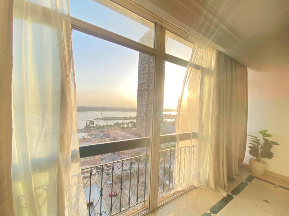 Exclusive Nile-View Apt in Maadi Apartment in Cairo Governorate