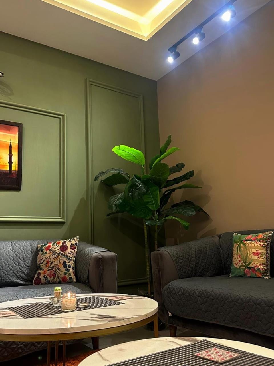 Kéyra 1 BHK Apartment in Phase 7 Near Giga Mall Apartment in Islamabad