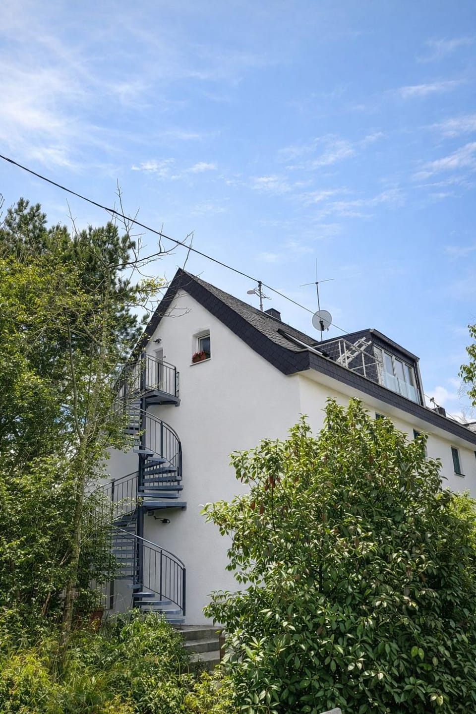 Sonnige Design-Dachwohnung mit Fernblick Apartment in Koblenz