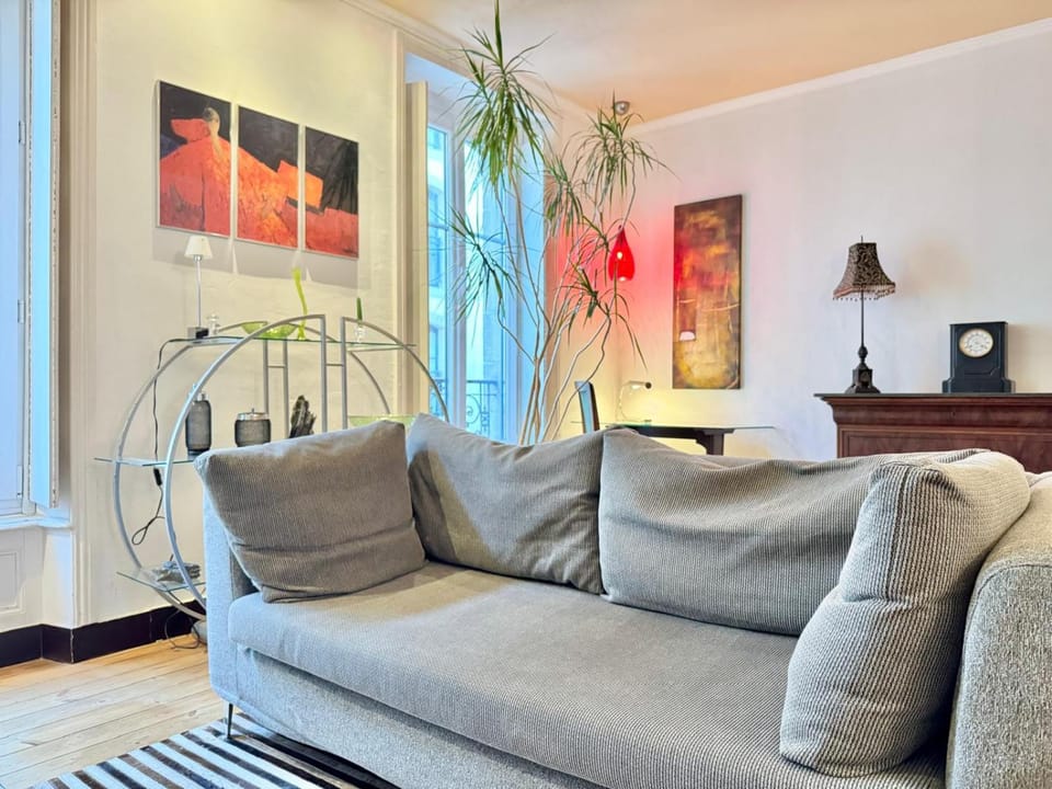 Living room, Seating area, City view