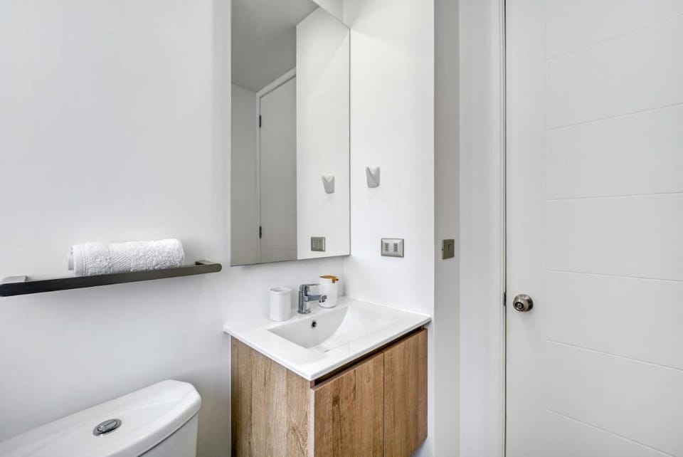 Puyai Breeze with Balcony & Free Parking, 6 guest, Cozy Apartment in Valparaíso Region