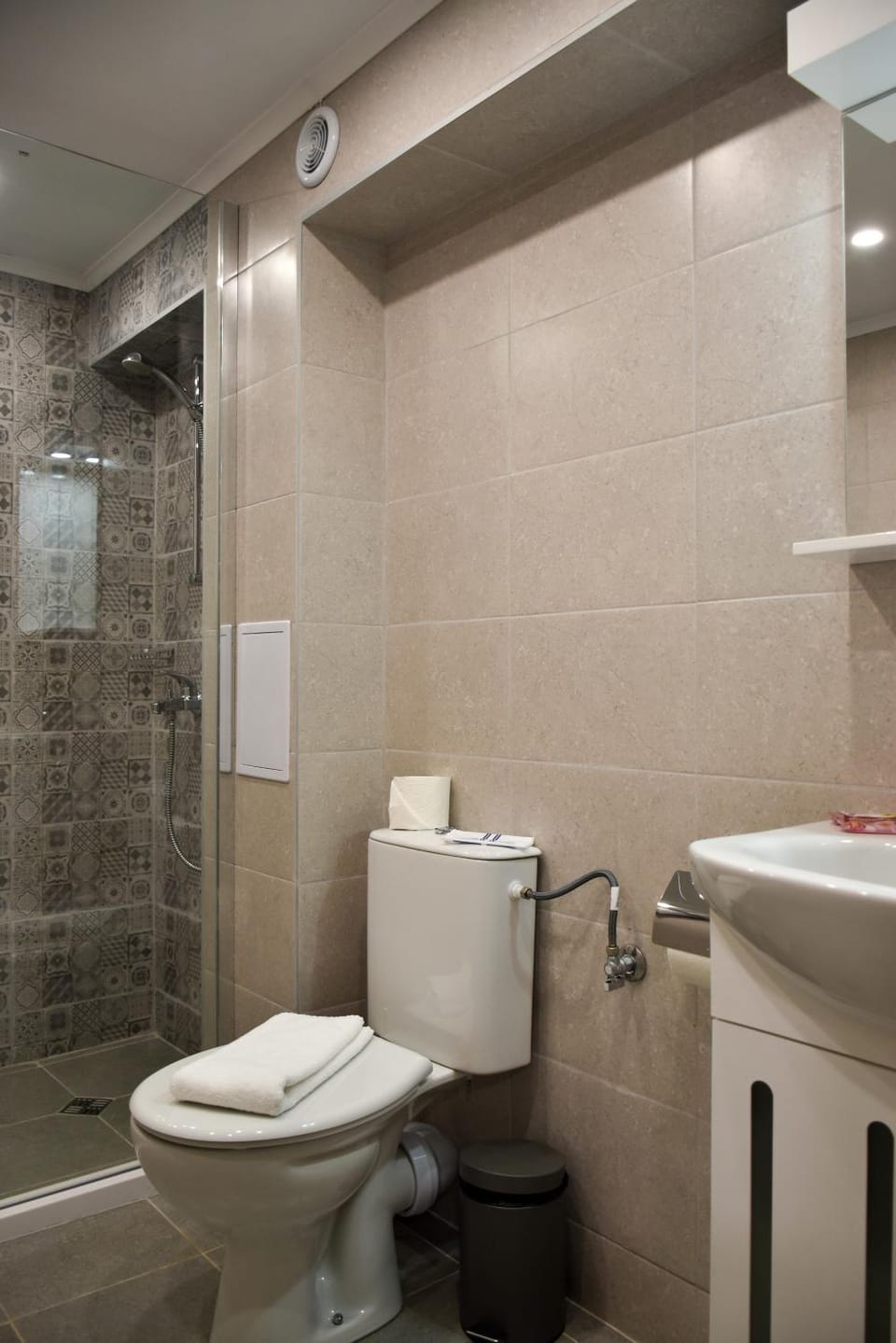 Балкан Тауър ЛУКСЪРИ ЛИВИНГ 2'3 Apartment in Gabrovo