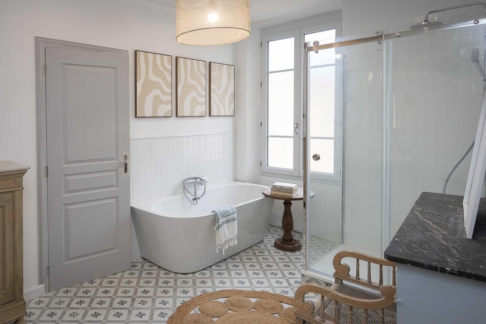 Bathroom, Bath