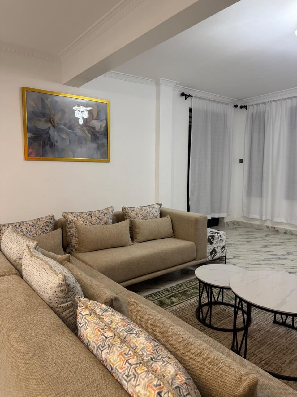 Living room, Seating area
