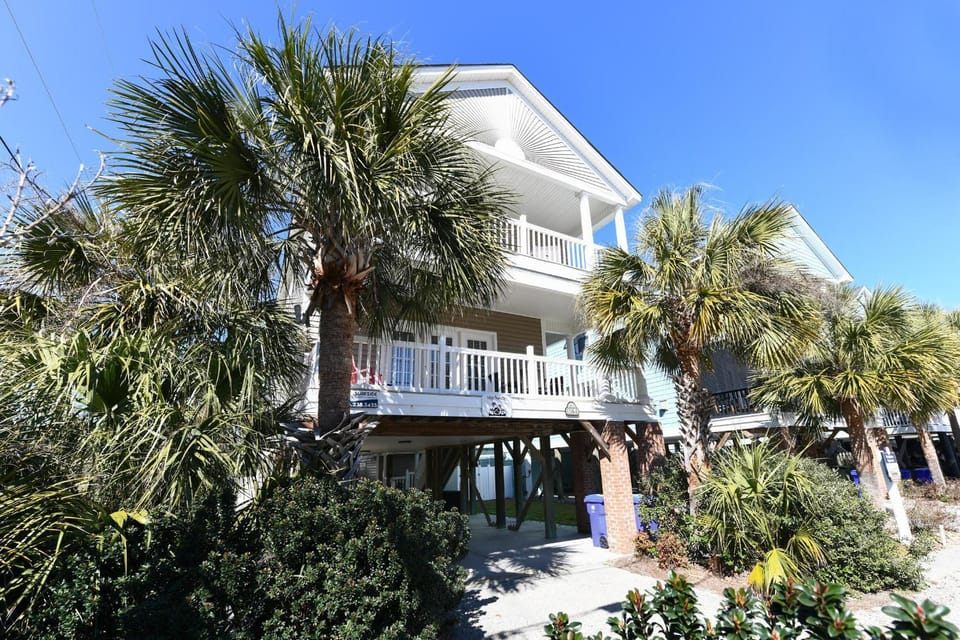 Hip Nautic House in Surfside Beach