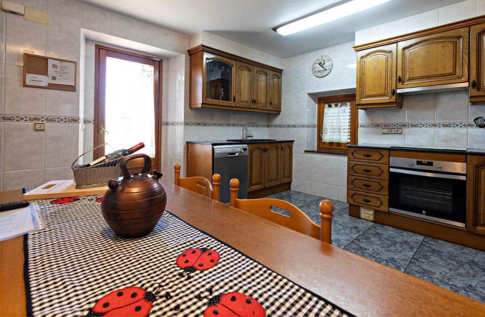 Cal Fortic, Navès House in Berguedà