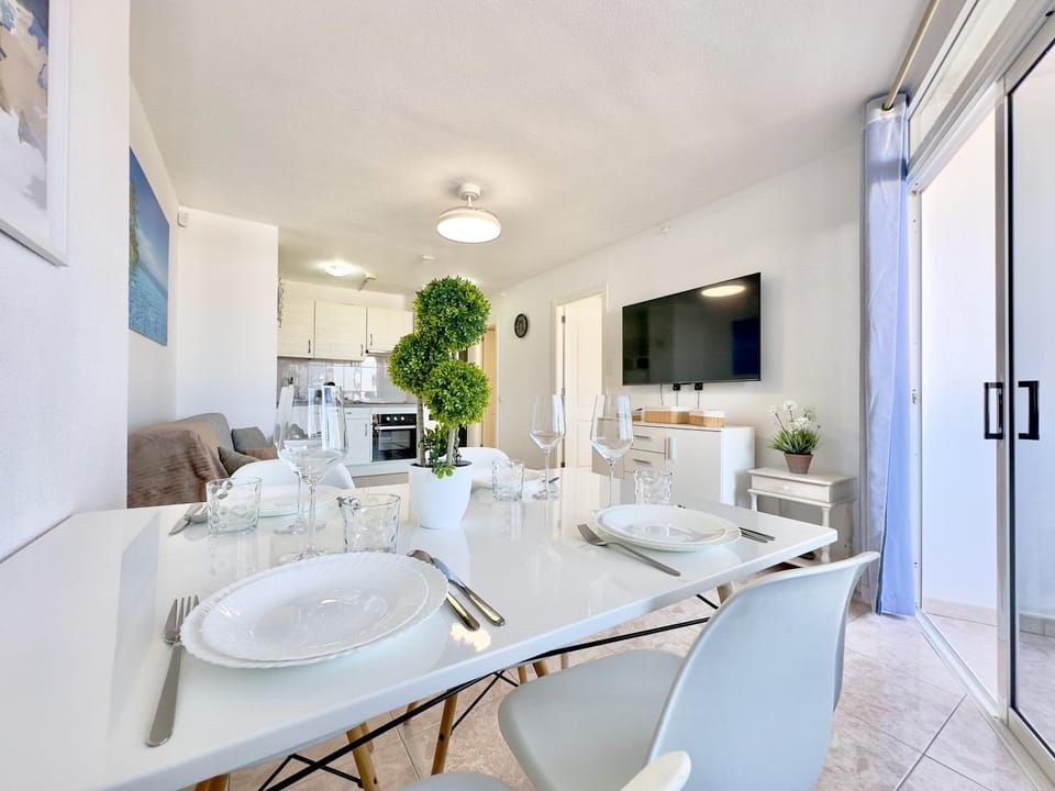 TV and multimedia, Dining area