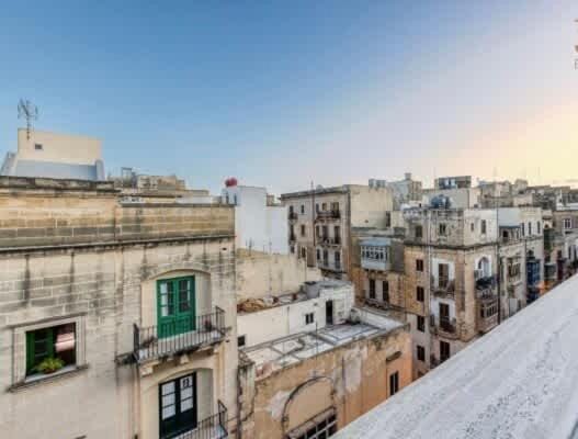 FiftyNine Studio Penthouse in Heart of Floriana Apt 5 Apartment in Malta