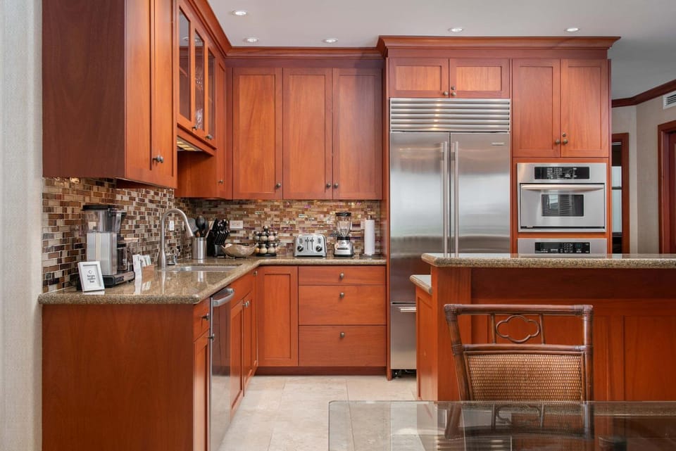 Kitchen or kitchenette, Dining area, dishwasher, oven, stove, toaster