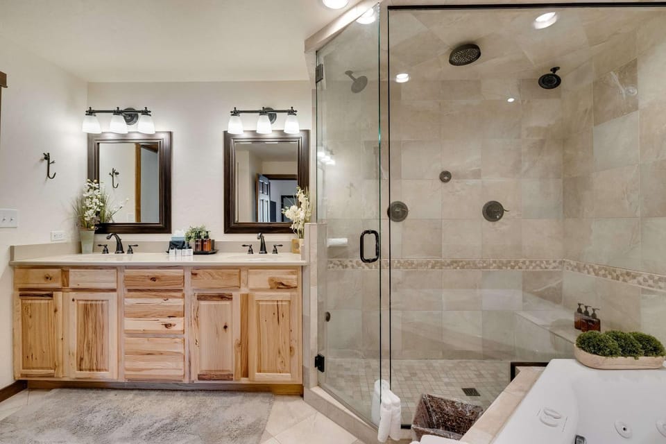 Hygge Haus - 2BD Lake View & Pet Friendly Retreat House in Dillon