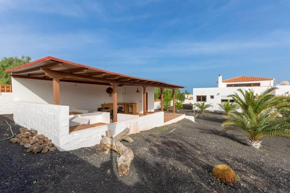 Villa Solerolo - Stunning Villa in Parque Holandés Villa in Maxorata