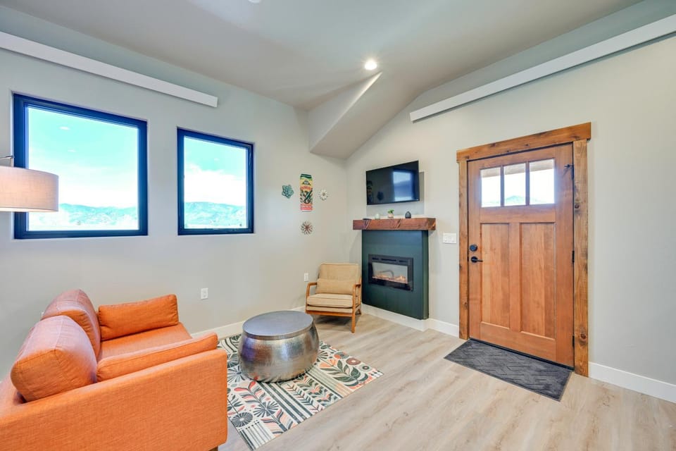 1 Mi to Main Street: Extended Stay in Buena Vista! Apartment in Buena Vista