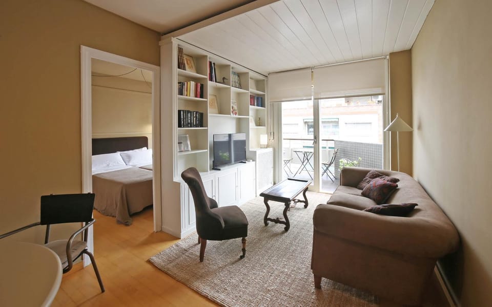 Living room, Photo of the whole room, Seating area