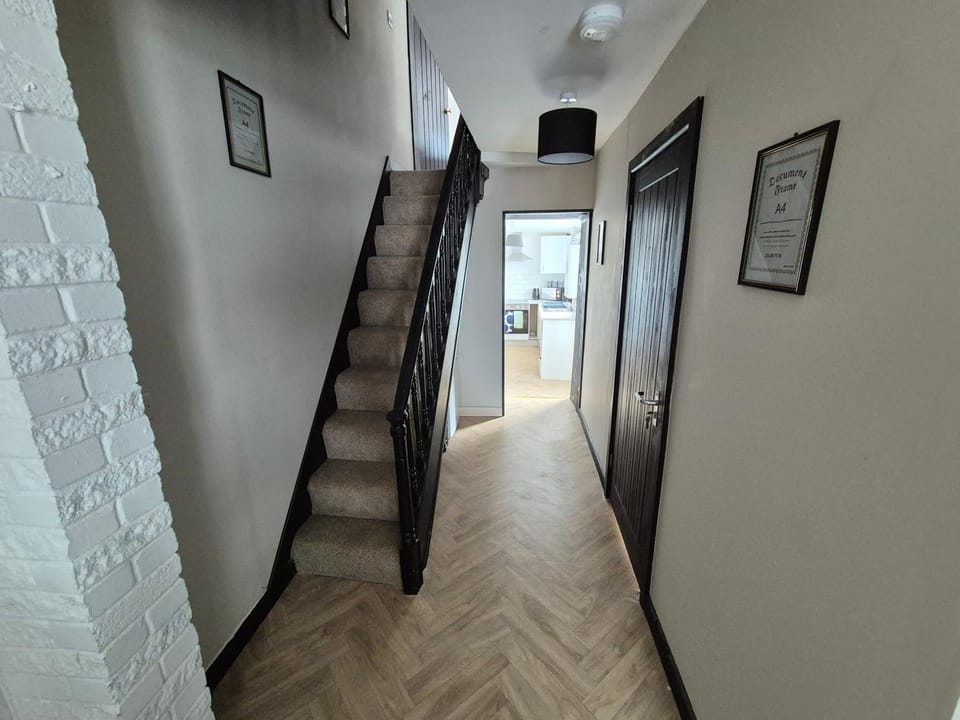 Comfortable 4BR Home Near Swansea Centre House in Swansea