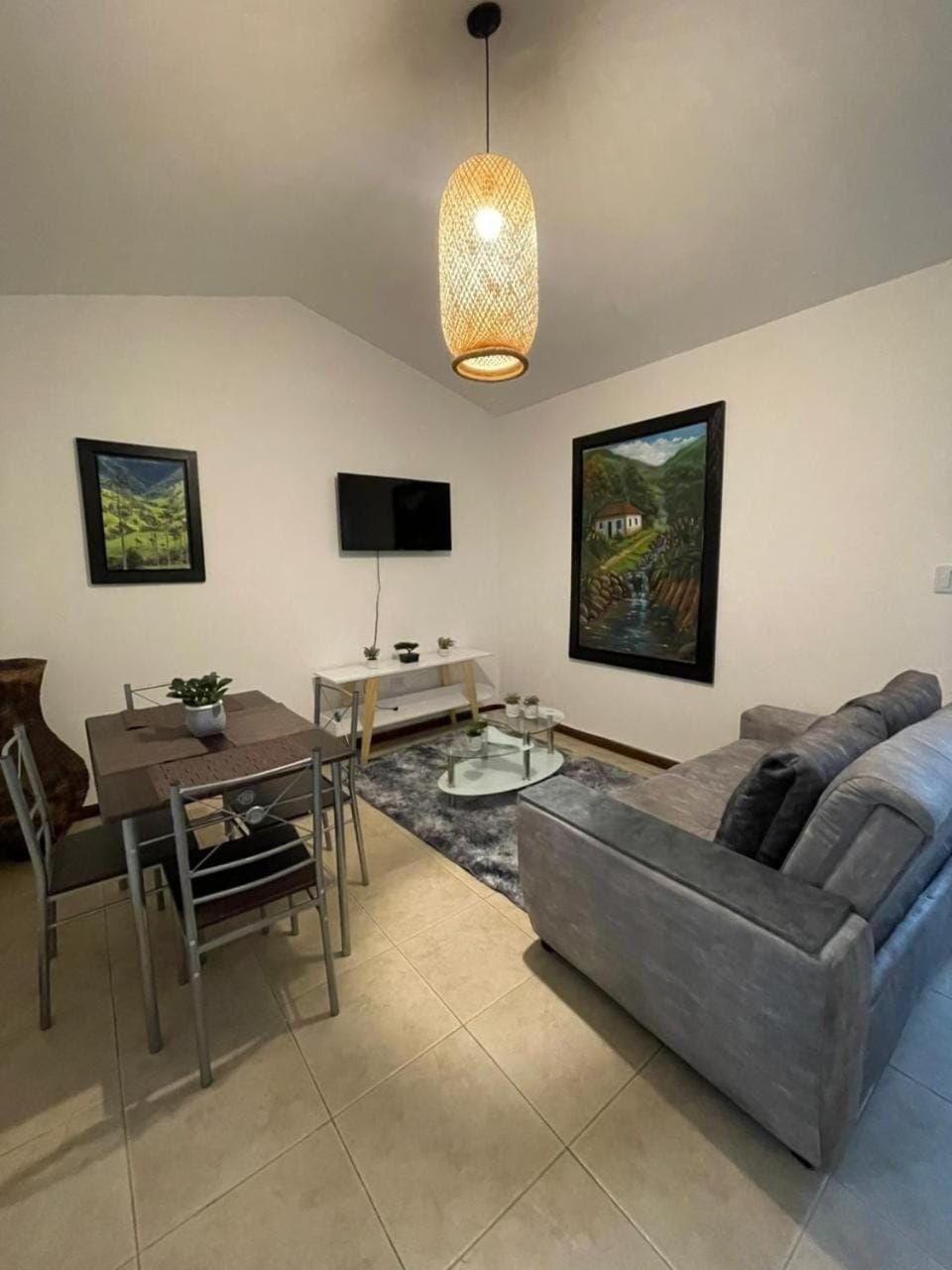 Apartamento Campo 1 para 8 personas garaje y transporte Apartment in Armenia