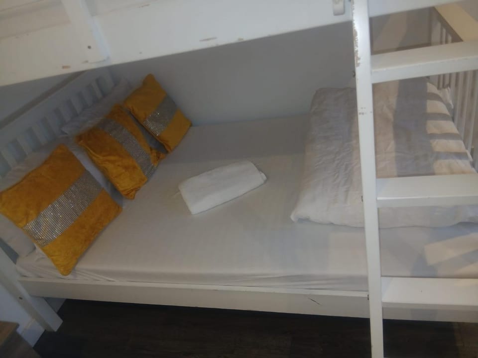 Spacious Flat in the Finchley Apartment in London Borough of Camden