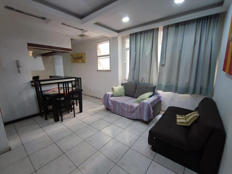 Real Apartments 325 - 3 quartos quadra da Praia Copacabana Posto 4 Apartment in Rio de Janeiro