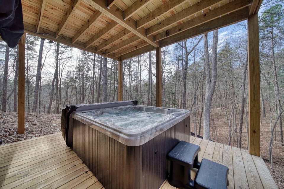 Rustic Retreat - Paradise Found House in Georgia