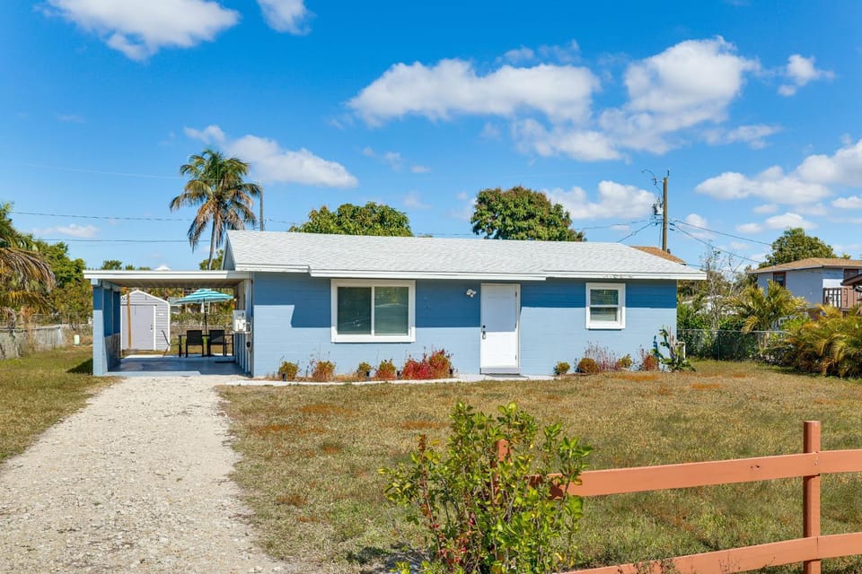 Beach Days & Backyard Nights! Fort Myers Retreat House in Harlem Heights