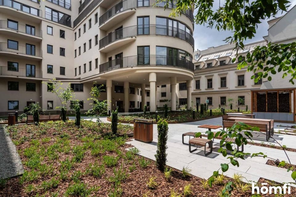 Property building, Day, Natural landscape, Garden