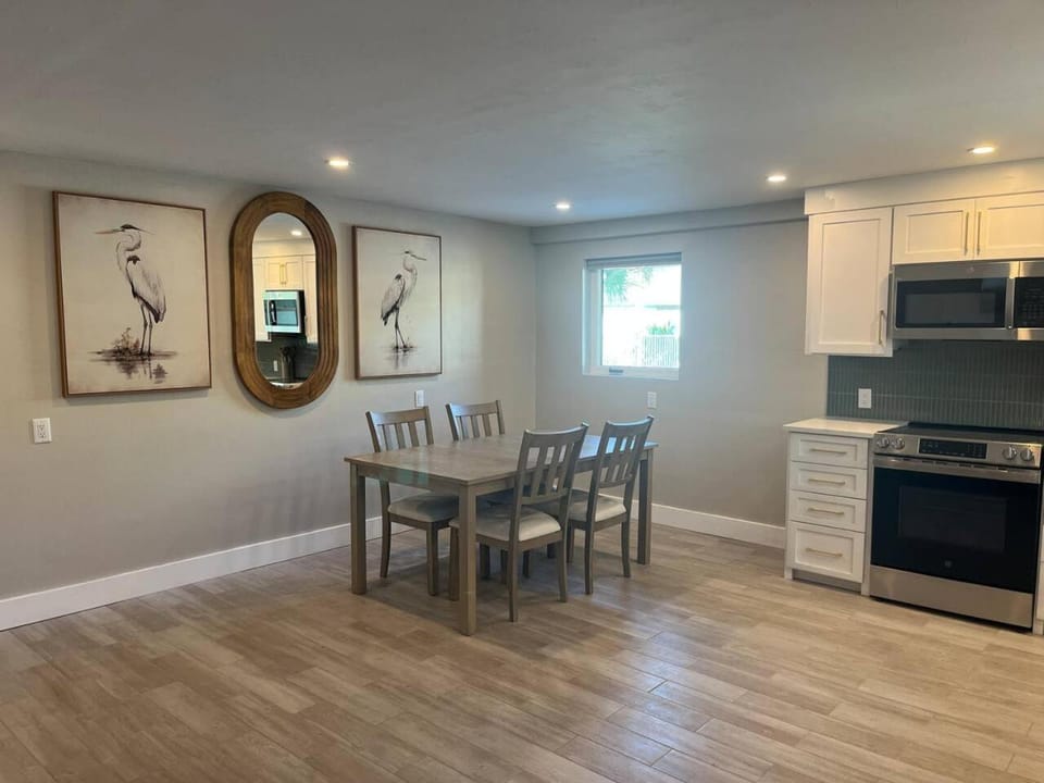 The June at Coconut Cove Apartment in Estero Island