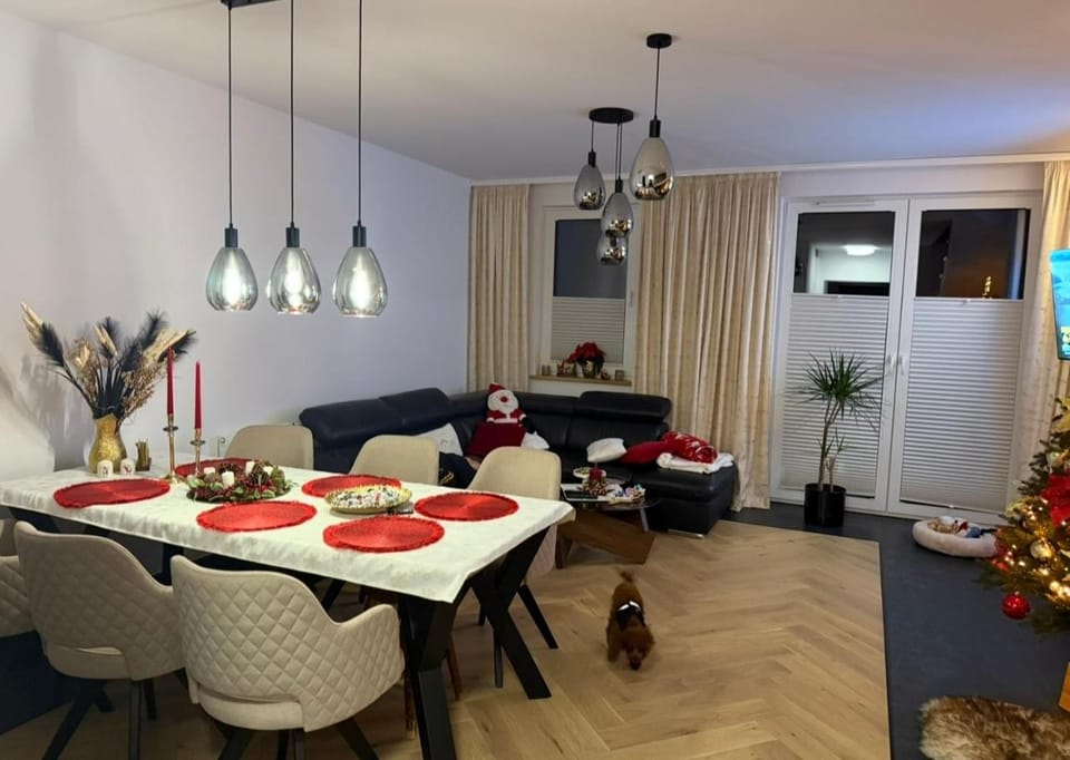 Living room, Seating area, Dining area