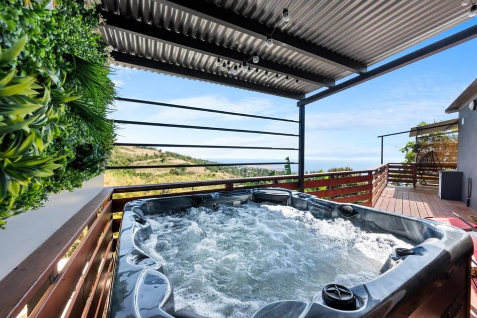TI KAZ TOA T3 avec Jacuzzi et Vue Océan Panoramique Villa in Saint-Paul