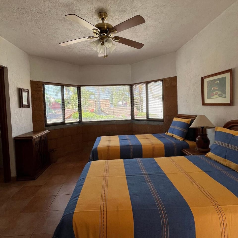 Azalea Paradise - Heated Pool & Garden House in Cuernavaca