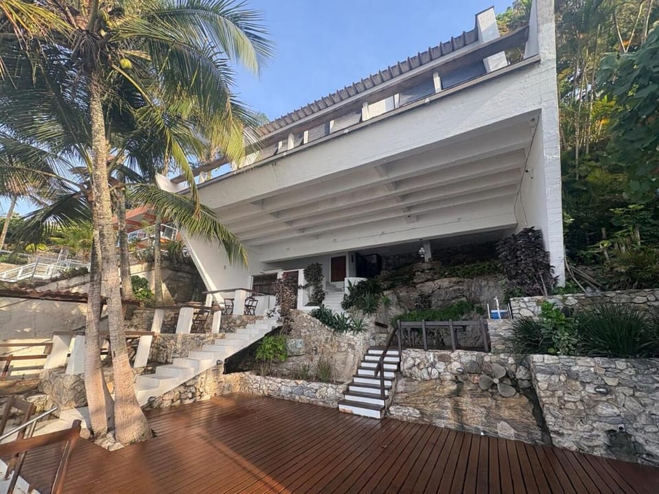 Caso condomínio Peninsula Guarujá enseada House in State of São Paulo