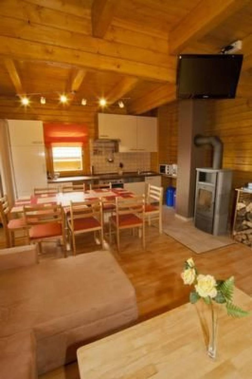 Photo of the whole room