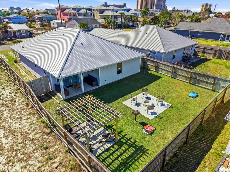 Property building, Day, Natural landscape, BBQ facilities, Balcony/Terrace, Area and facilities