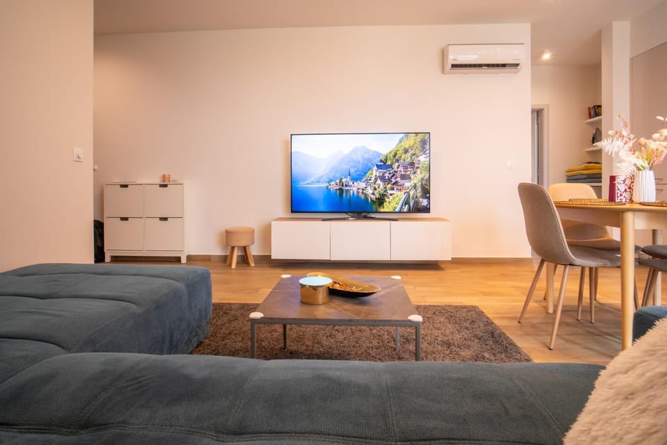 Blue Sky Penthouse with Dedicated Parking spot and Panorama Views Apartment in Sofia