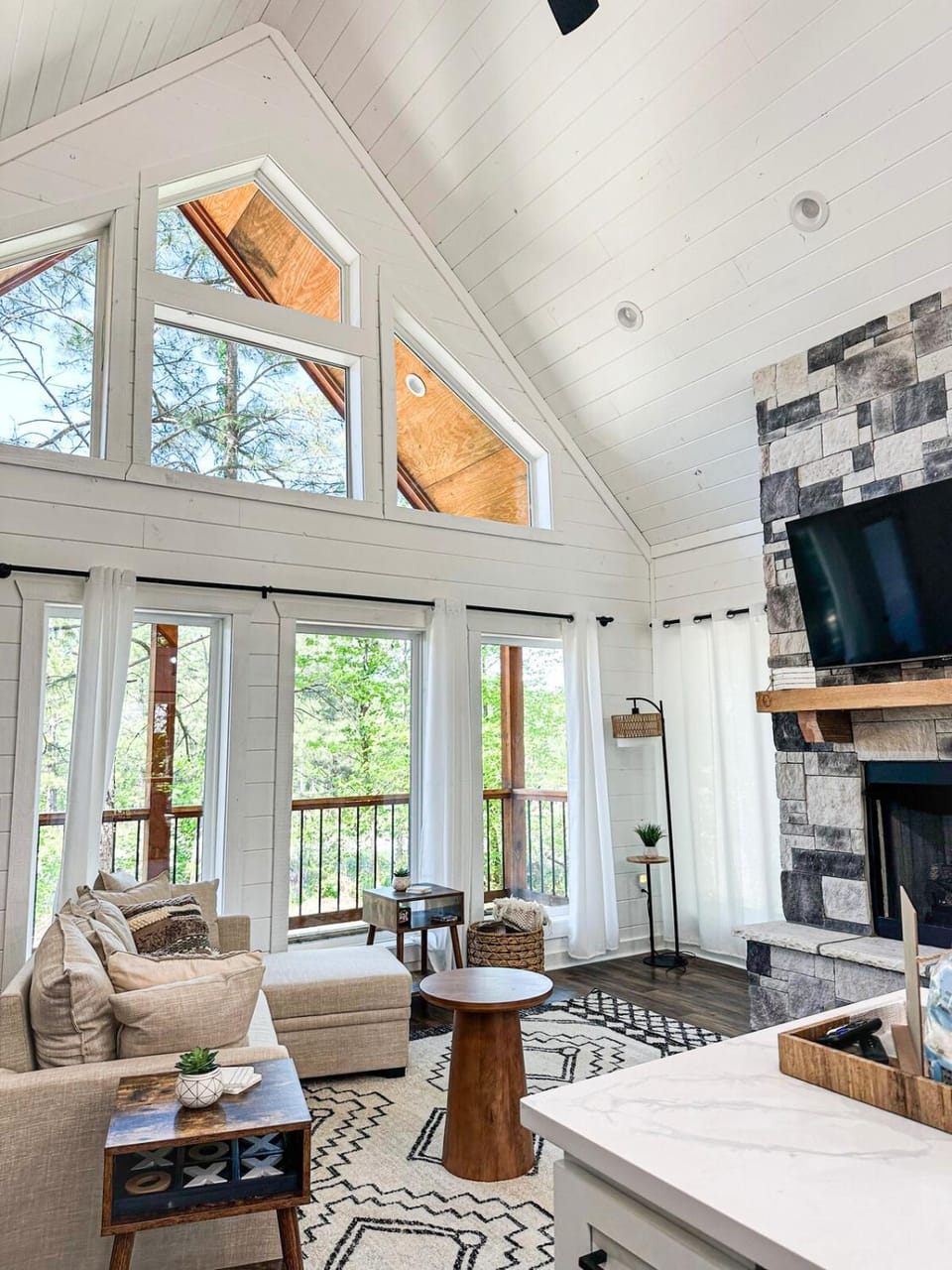 The Rehoboth Luxury Cabin in Broken Bow, Ok Cabin in Broken Bow