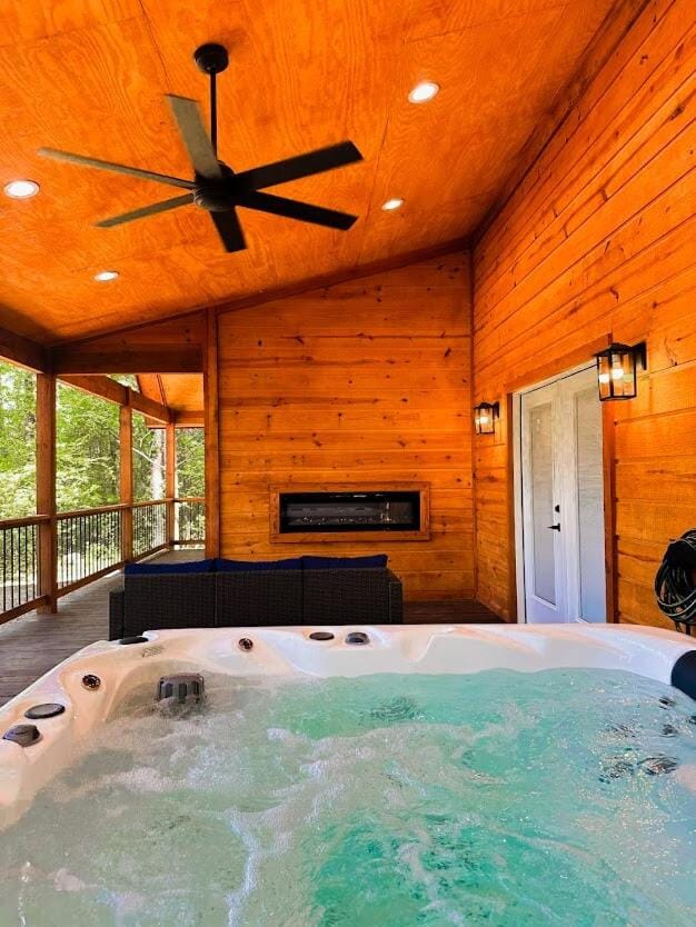 The Rehoboth Luxury Cabin in Broken Bow, Ok Cabin in Broken Bow