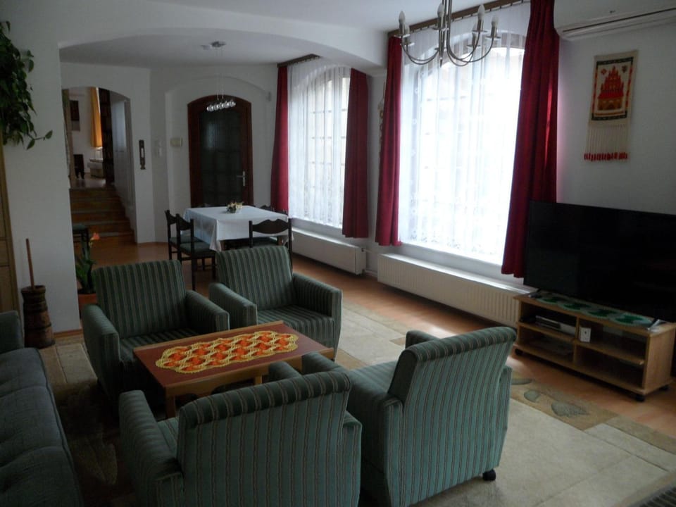 Apartment Wohnung mit privatem Pool by Interhome Apartment in Balatonszárszó