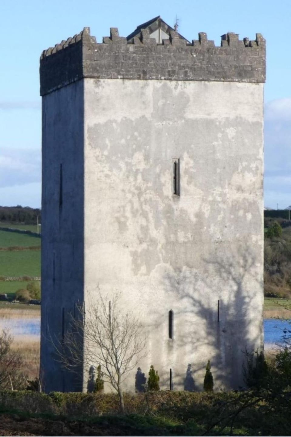 Holiday Home Schloss Ballindooley by Interhome House in Galway
