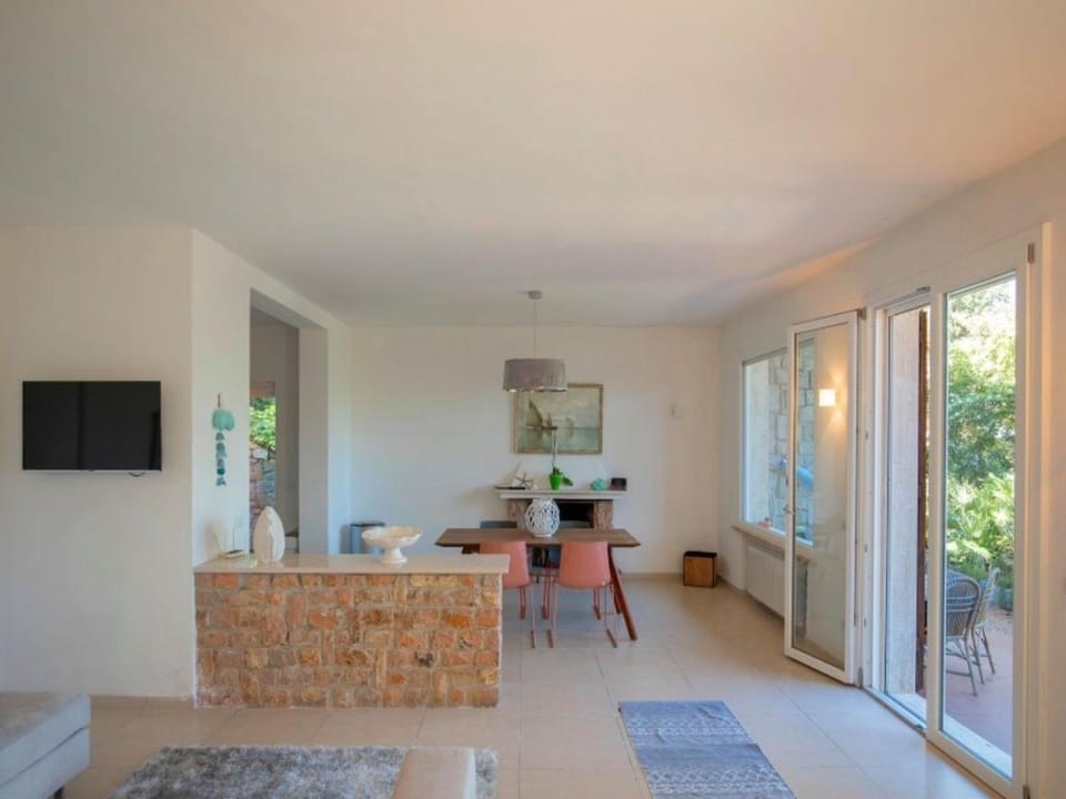 Holiday Home Villa MaestraleSuite by Interhome House in Portoferraio