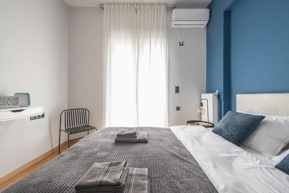 Designer Modern Apartment at Thissio-Acropolis Apartment in Athens