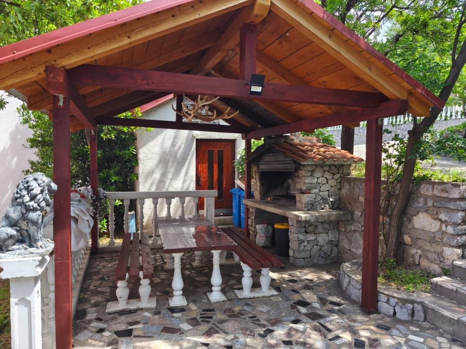 BBQ facilities, Balcony/Terrace