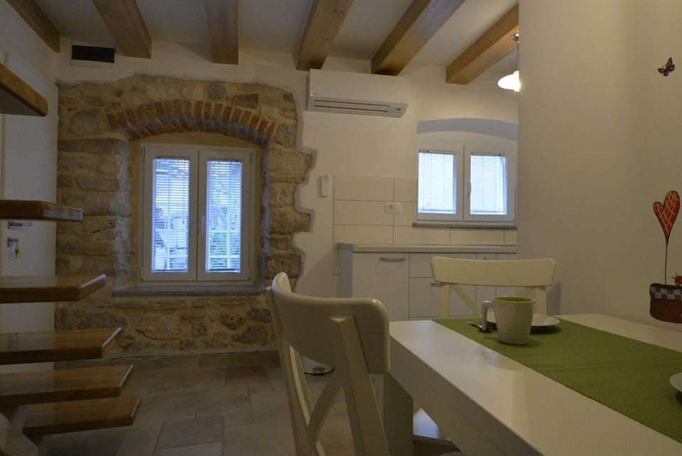 Other, Dining area