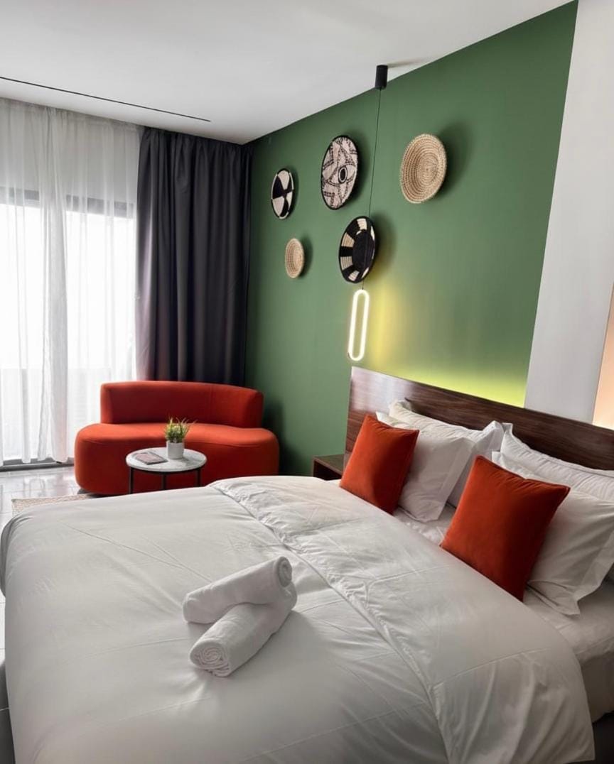 PAUSE HOUSE-Downtown-Front of Station-Airport Bus-FREE COUSCOUS Friday Apartment in Fes